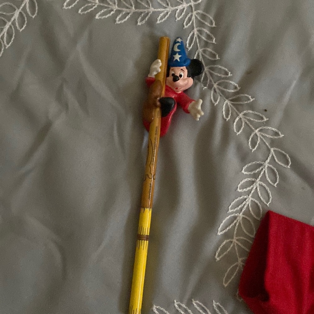 Micky Mouse pencil head